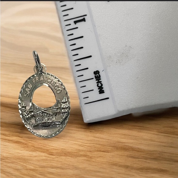 Vintage Silver San Francisco Charm Pendant - Picture 5 of 6
